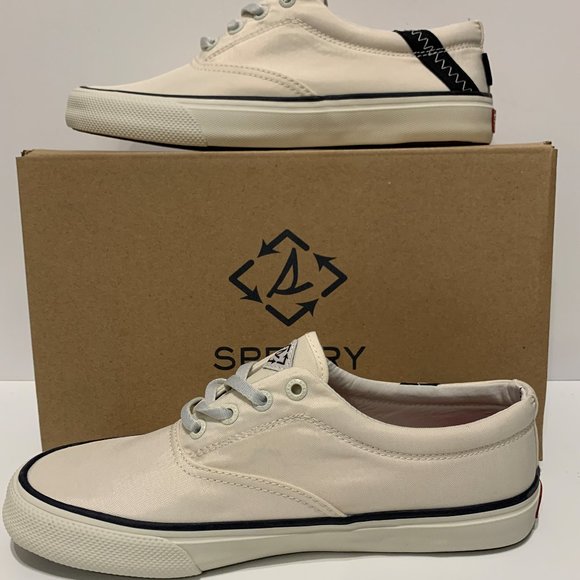 SPERRY Other - SPERRY Men's Striper II CVO Bionic Sneaker